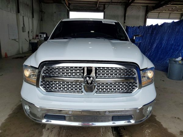 2018 RAM 1500 LARAMIE CREW CAB 4X4
