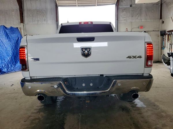 2018 RAM 1500 LARAMIE CREW CAB 4X4