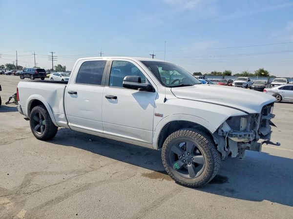 2017 RAM 1500 SLT