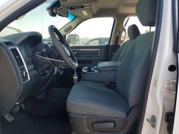 2017 RAM 1500 SLT