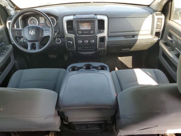 2017 RAM 1500 SLT