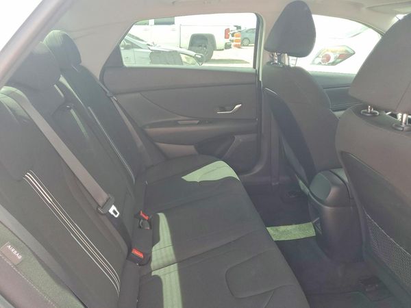 2024 HYUNDAI ELANTRA