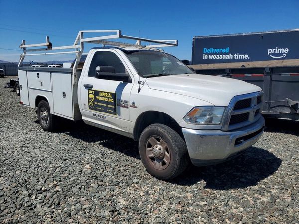2016 RAM 3500 REG CAB CHASSIS