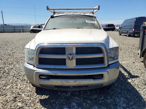 2016 RAM 3500 REG CAB CHASSIS