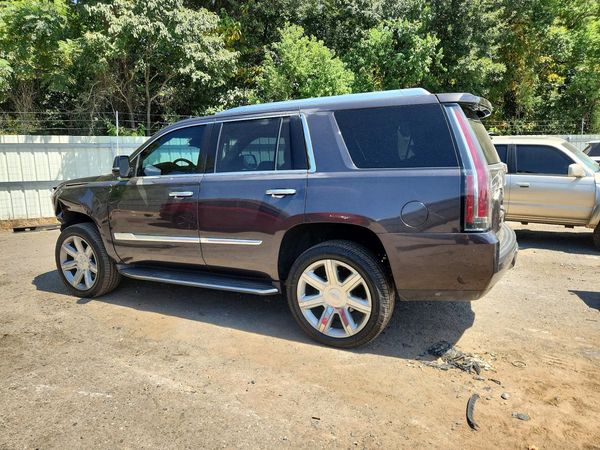 2016 CADILLAC ESCALADE Luxury
