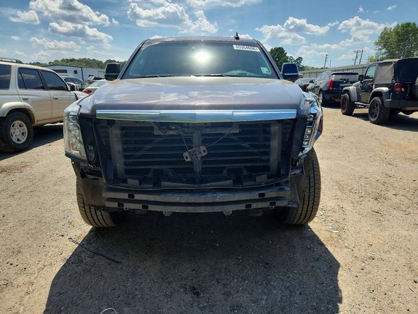 2016 CADILLAC ESCALADE Luxury