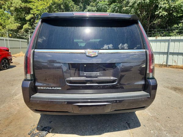2016 CADILLAC ESCALADE Luxury