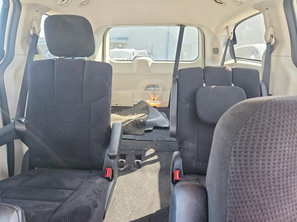 2012 DODGE GRAND CARAVAN SE