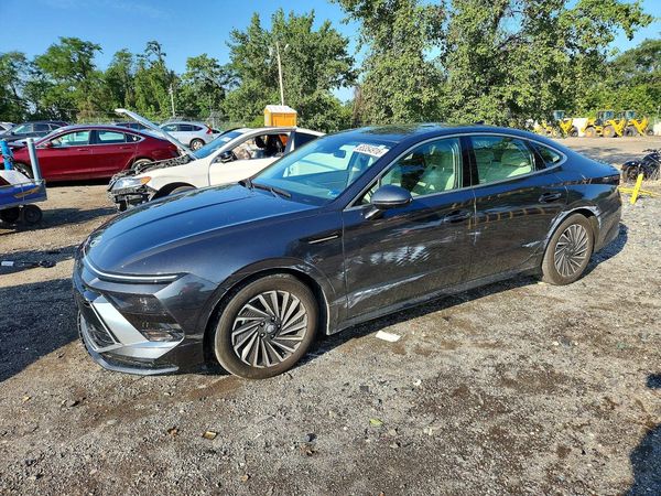 2025 HYUNDAI SONATA SEL — Front 3/4