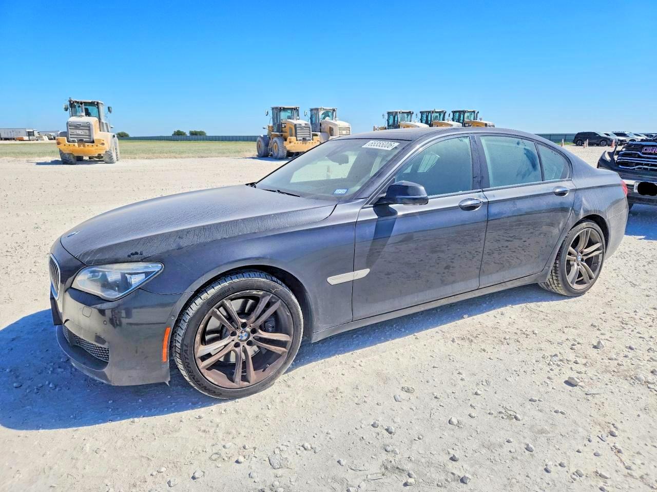 2015 BMW 750 750i/Alpina B7