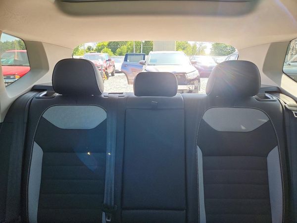 2023 VOLKSWAGEN TAOS