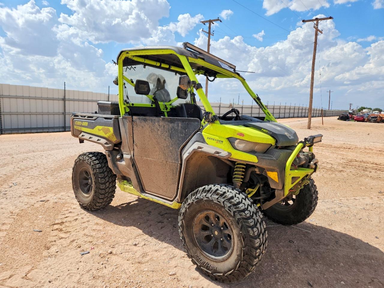 2020 CAN-AM DEFENDER XMR