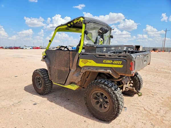 2020 CAN-AM DEFENDER XMR