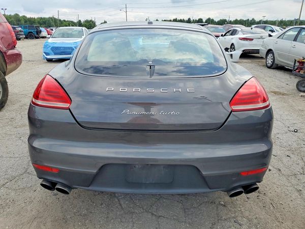 2014 PORSCHE PANAMERA