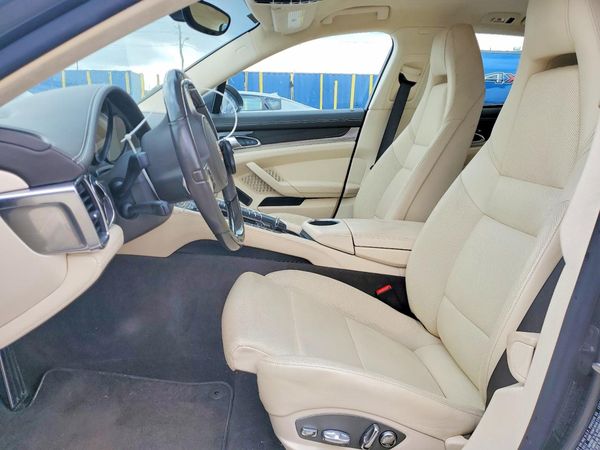 2014 PORSCHE PANAMERA