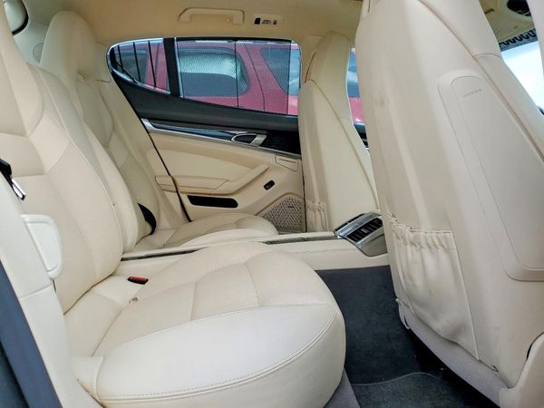 2014 PORSCHE PANAMERA