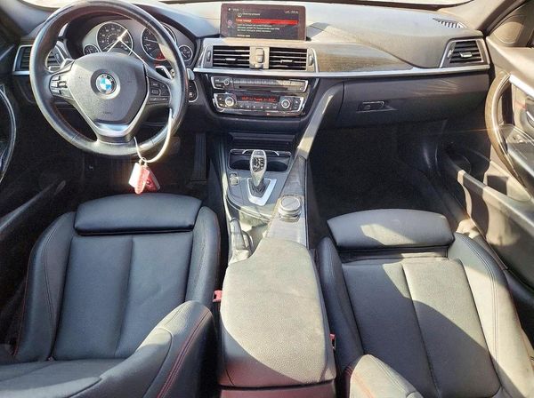 2018 BMW 330 xDrive SA