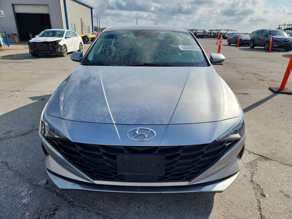 2022 HYUNDAI ELANTRA SEL w/Convenience Pkg