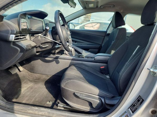 2022 HYUNDAI ELANTRA SEL w/Convenience Pkg