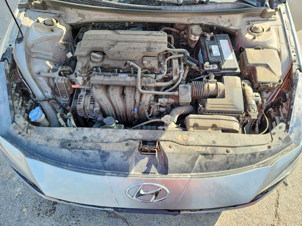 2022 HYUNDAI ELANTRA SEL w/Convenience Pkg