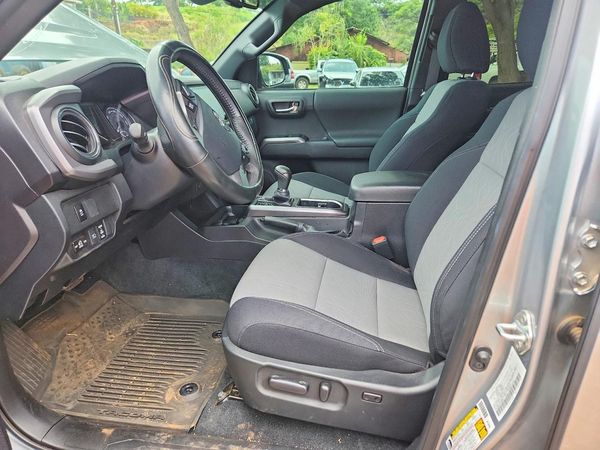 2023 TOYOTA TACOMA SR5 — DENT