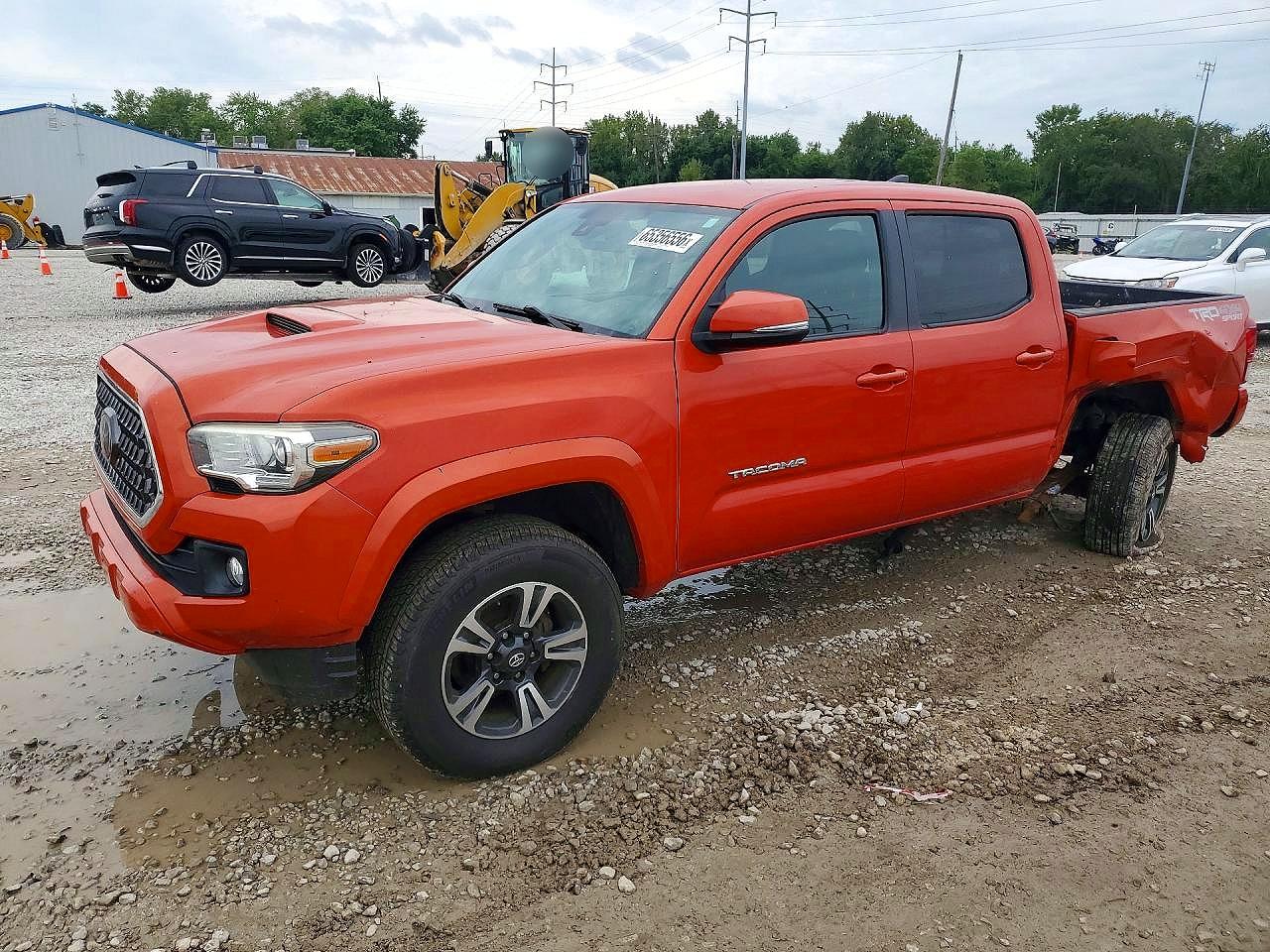 2018 TOYOTA TACOMA