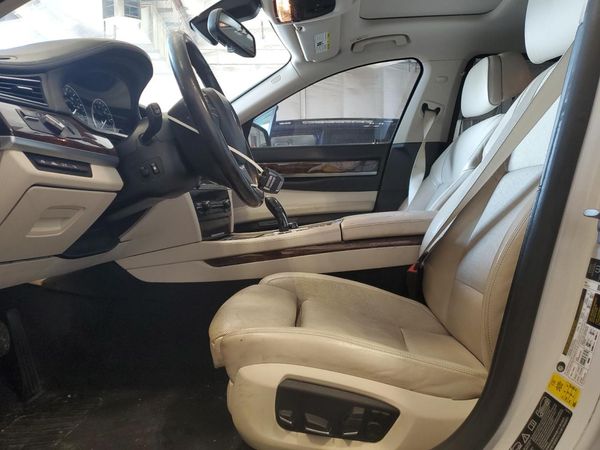 2013 BMW 750