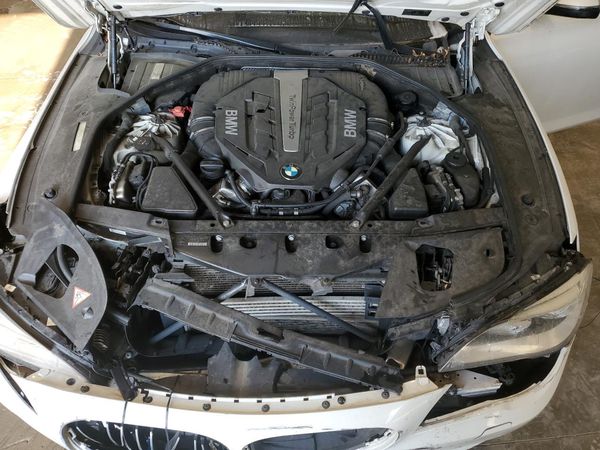 2013 BMW 750