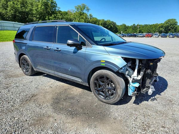 2025 KIA CARNIVAL H SX, SX PRESTIGE — Passenger 3/4