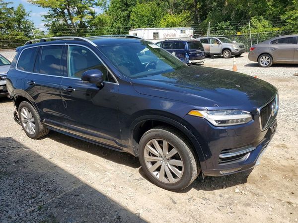 2017 VOLVO XC90