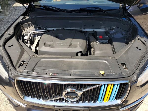 2017 VOLVO XC90