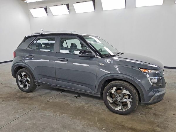 2026 HYUNDAI VENUE SEL, SEL w/ 2-Tone Roof
