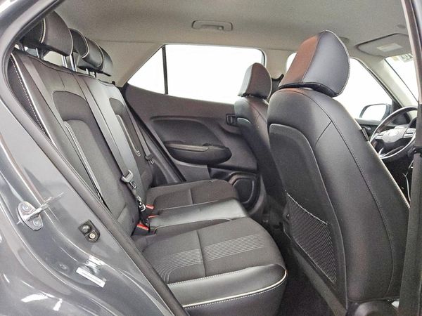 2026 HYUNDAI VENUE SEL, SEL w/ 2-Tone Roof