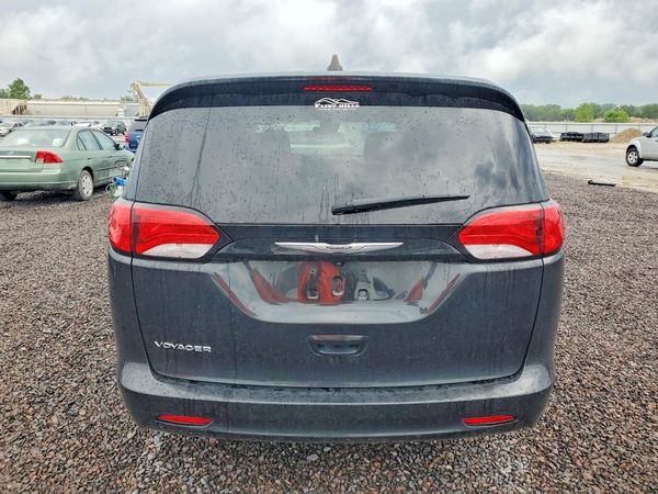 2023 CHRYSLER VOYAGER