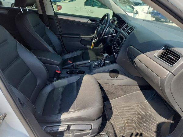 2018 VOLKSWAGEN JETTA