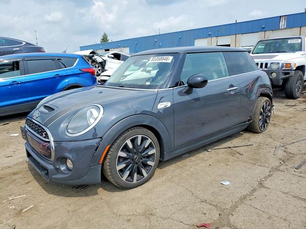 2019 MINI COOPER