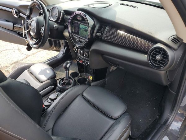 2019 MINI COOPER