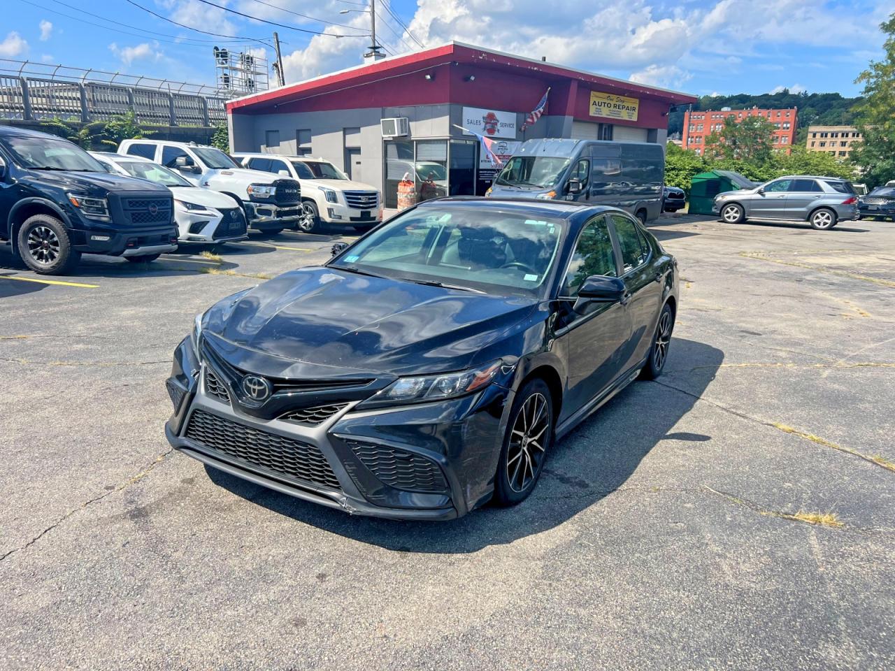2021 TOYOTA CAMRY SE