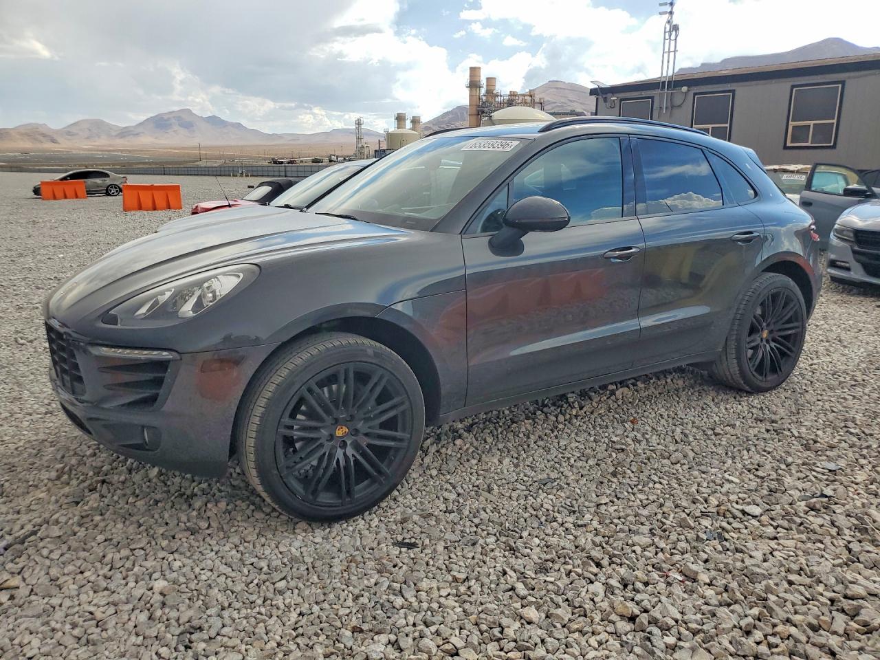 2017 PORSCHE MACAN