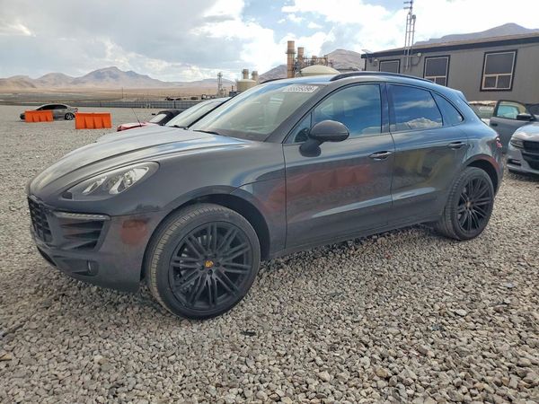 2017 PORSCHE MACAN
