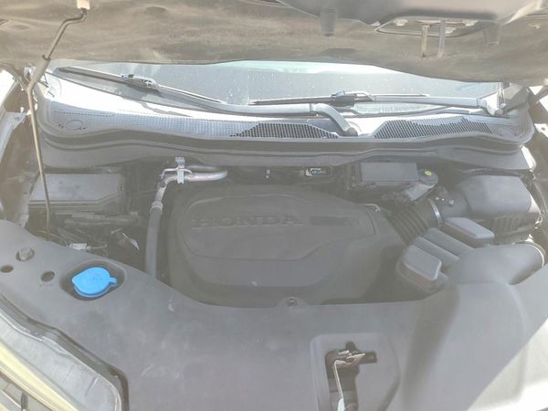 2016 HONDA PILOT EXL SENSING — Engine bay