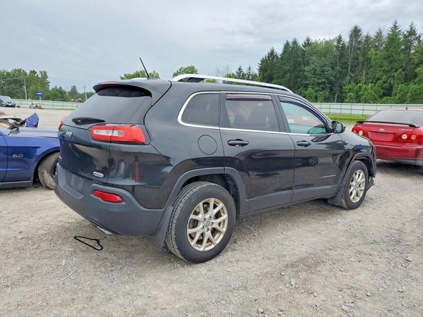 2015 JEEP CHEROKEE LATITUDE 4X4