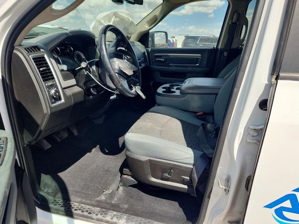 2019 RAM 1500 CLASSIC SLT