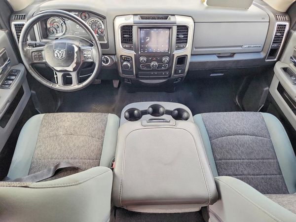 2019 RAM 1500 CLASSIC SLT