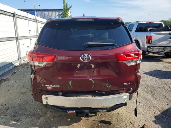 2017 TOYOTA HIGHLANDER SE/XLE