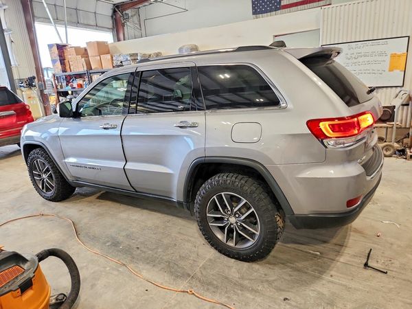 2017 JEEP GRAND CHEROKEE LIMITED 4X4