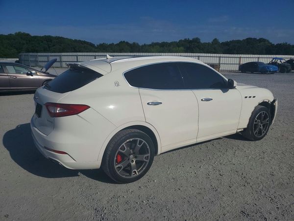 2017 MASERATI LEVANTE