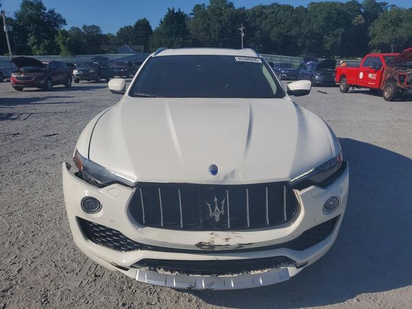 2017 MASERATI LEVANTE