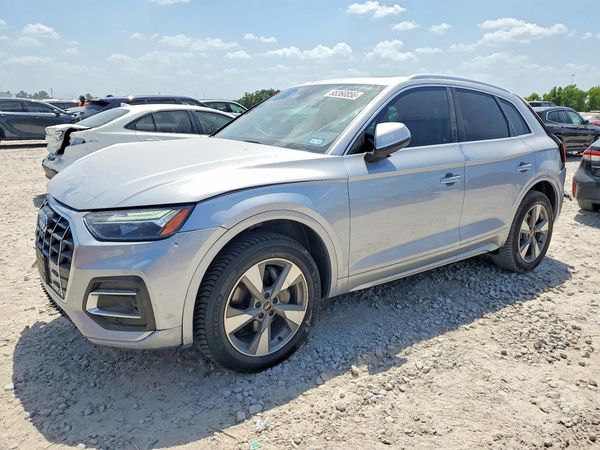 2022 AUDI Q5 quattro Premium Plus