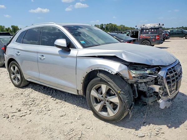 2022 AUDI Q5 quattro Premium Plus